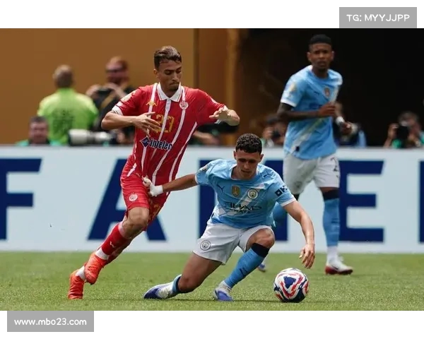 国际足联俱乐部世界杯卡萨布兰卡维达德队埃尔阿拉比射门